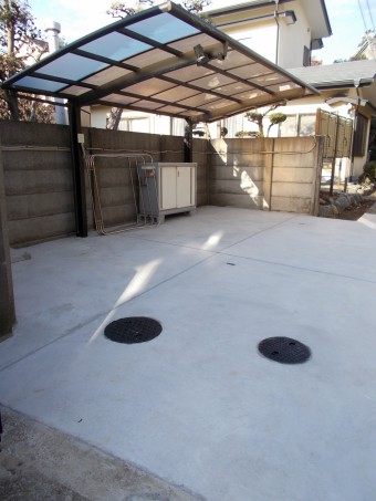 台風で壊れてしまった万年塀をフェンスにお取替え 台風で壊れてしまった万年塀をフェンスにお取替え